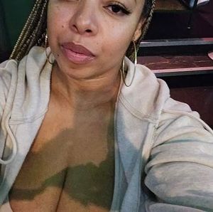 Meet your Posher, Anita